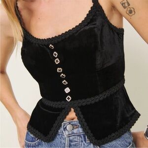 Reformation Minna Velvet Top in Black